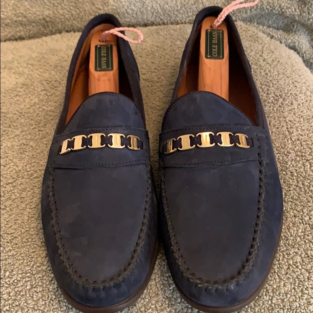 Navy suede Ferragamo suede flat 10.5C never worn